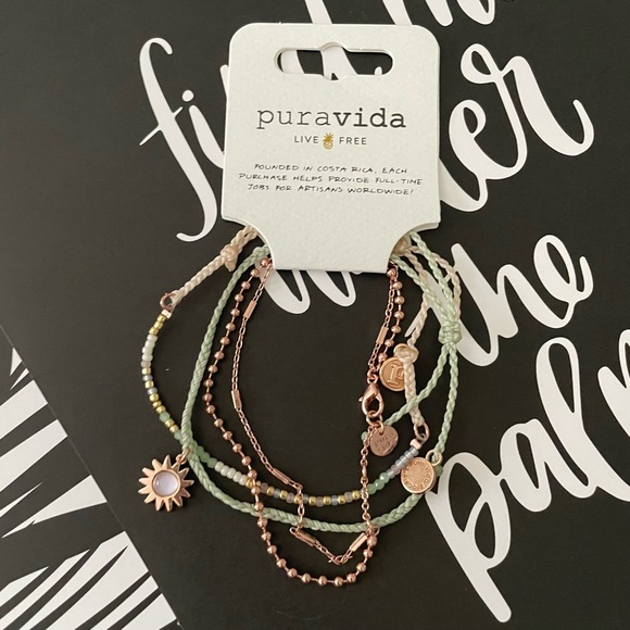 [pura vida] Soliel Stack • August 2022 Monthly Bracelet Club Pack - Picture 6 of 7